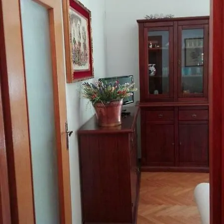 Appartement 77 Via Melezet *